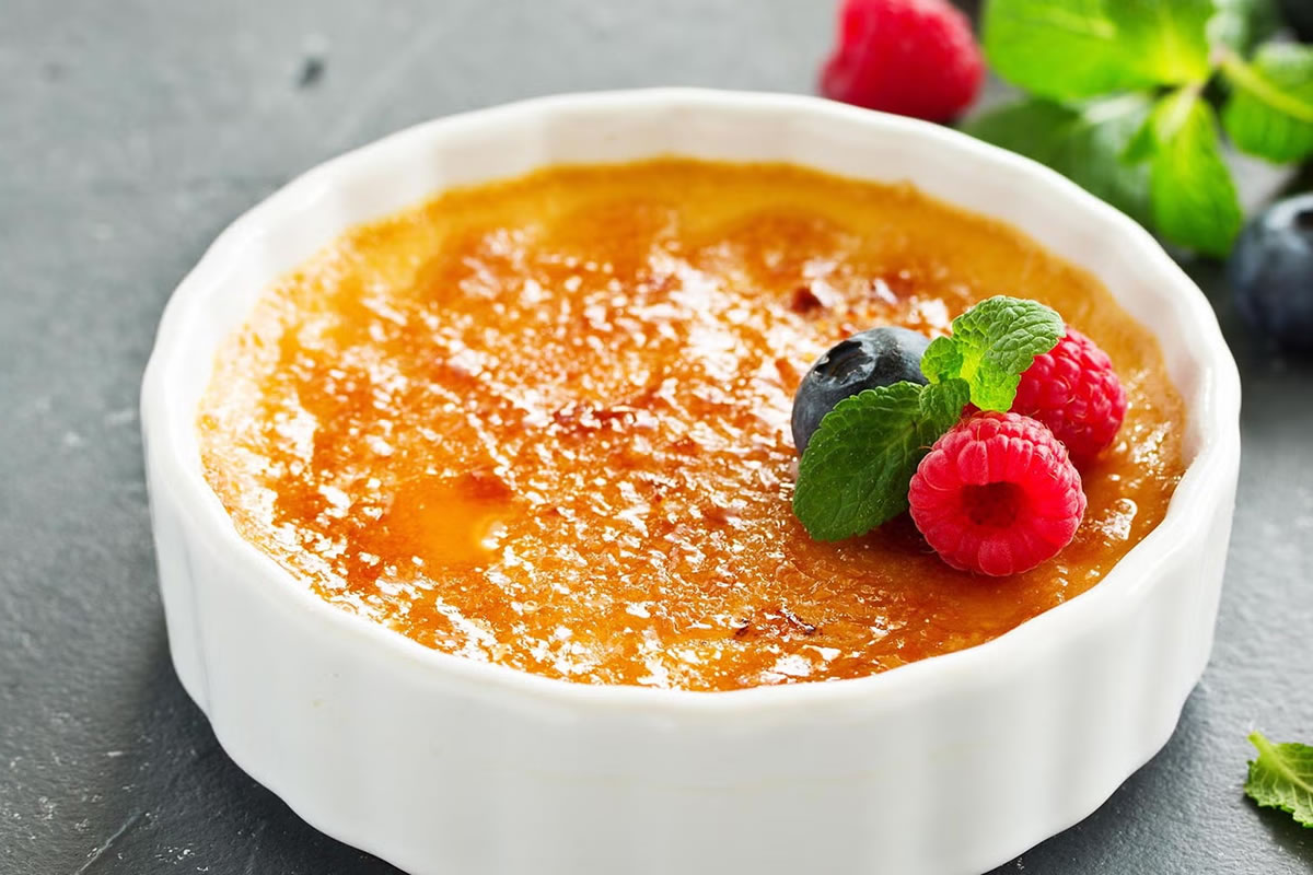 Receita de Crème Brûlée Clássico do Chef Moisés Costa