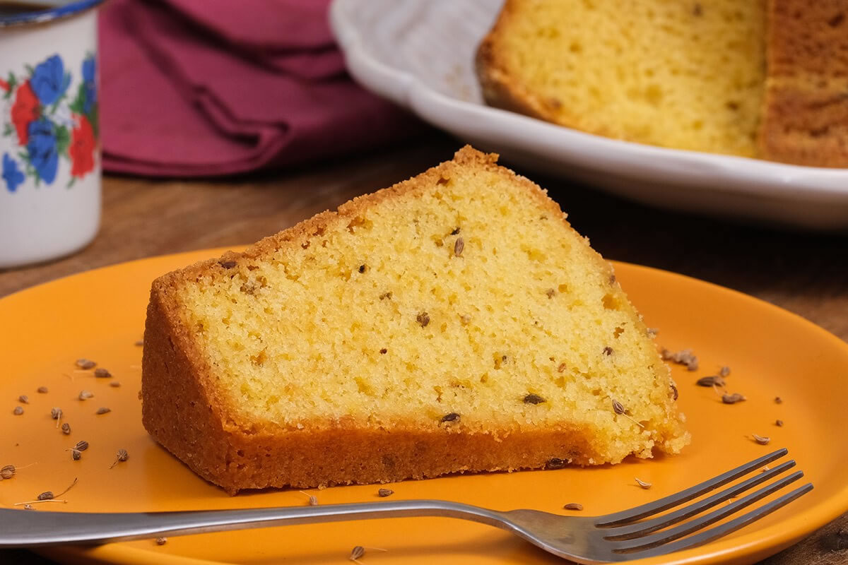 Receita de Bolo de Fubá Cremoso com Erva-Doce do Chef Moisés Costa